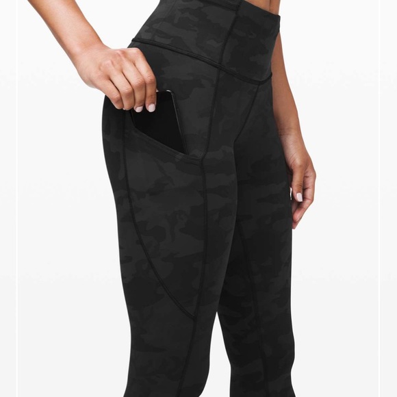 NWOT Lululemon Fast and Free Tight 25” - Picture 4 of 7